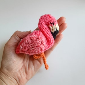 Miniature Pink Flamingo Knitted Soft Ornament - Cute Animal Ornament - Bird Gift Idea - Mini Flamingo - Mobile Supply - Retro Kitsch Decor