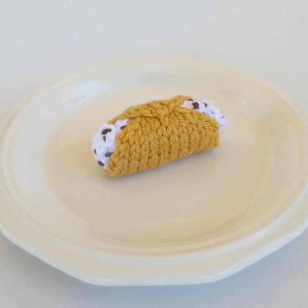 Mini Cannoli Knitted Stuffed Ornament - Kitchen Decor - Play Food - Miniature Cannoli - Stocking Stuffer - Food Ornament - Italian Ornament