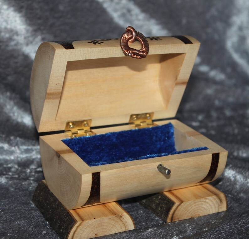 Lined w blue velvet Woodburned box Jewelry Chest Pyrography jewelry box. Wire wrapped latch Celtic jewelry box Woodland elf log box