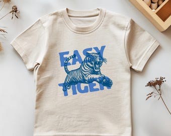 Easy Tiger Kleinkind T-Shirt: Auffälliges Retro Grafik-Shirt, blauer Tiger-Design für Kleinkinder, natürliches Tshirt, Tiger Maskottchen Geschenkidee zum Geburtstag