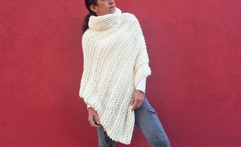 Ponchos for women Ivory poncho Wool poncho Loose knit poncho Winter poncho Handknit poncho Christmas gift Knitwear