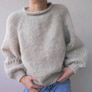 KNITTING PATTERN - Easy Knit Sweater -Pullover pattern - Womens Sweater Pattern - Beginner  sweater- Fluffy sweater pattern
