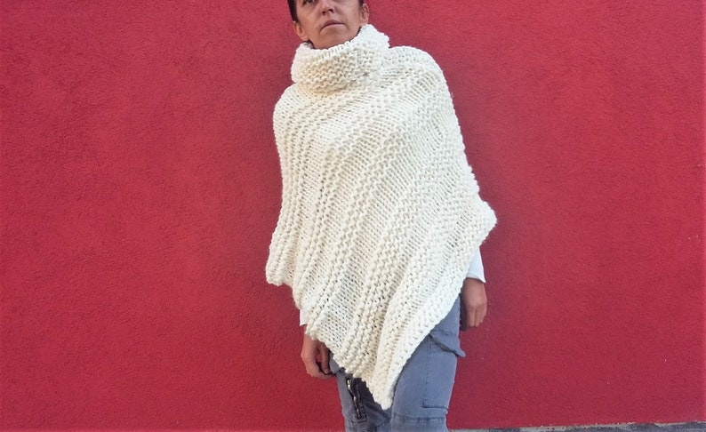 Ponchos for women Ivory poncho Wool poncho Loose knit poncho Winter poncho Handknit poncho Christmas gift Knitwear