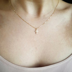 14K Yellow Solid Gold Cross Chain Pendant. Minimalist Christian Necklace. Classy Unisex Cross Casual Charm Necklace. image 5