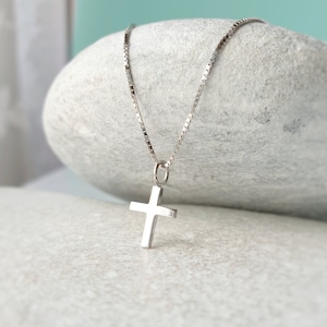 14K White Solid Gold Cross Chain Pendant. Minimalist Christian Necklace. Classy Cross Casual Charm Necklace.