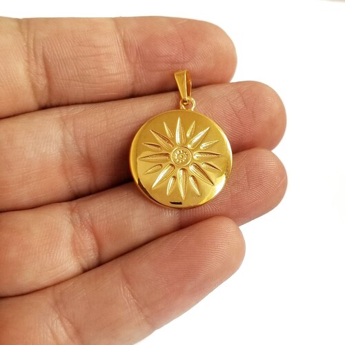 14K Gold Greek Macedonian Vergina Sun Star Pendant Necklace. Etsy