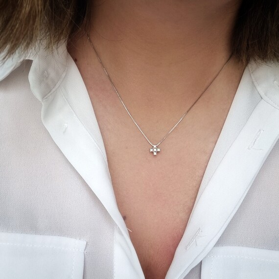18K White Gold Diamond Small Square 