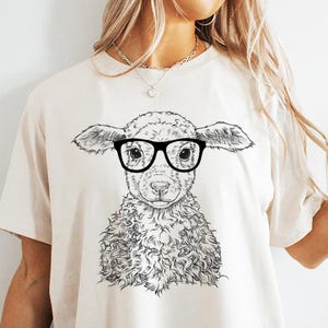 Sheep Shirt, Baby Sheep Sweatshirt, Cute Lamb Lover Gift, Funny Farm Animal Lover Gift, Farmhouse Tshirt, Farmer Shirt, Sheep Mom Gift