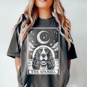 Chemise épagneul springer anglais, chemise de carte de tarot, chemise lune d'Halloween pour chien épagneul Springer, cadeaux Springer pour amoureux des chiens, chemise couleurs confort