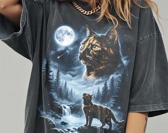 Tortoiseshell Cat Howling to the Moon Shirt, Funny Tortie Cat Comfort Colors Halloween Tshirt, Gifts