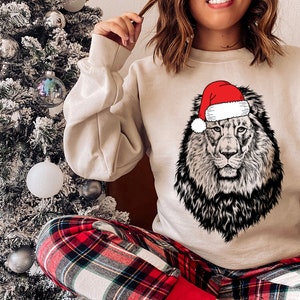 Lion top christmas sweater