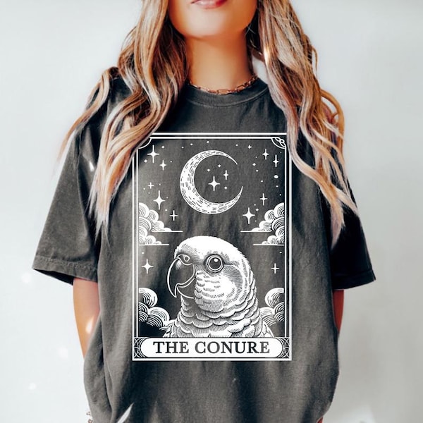Camiseta de pájaro cotorra, camiseta de carta del tarot, camiseta de Halloween con loro cotorra sol y luna, regalos para amantes del loro cotorra de mejillas verdes, camiseta Comfort Colors