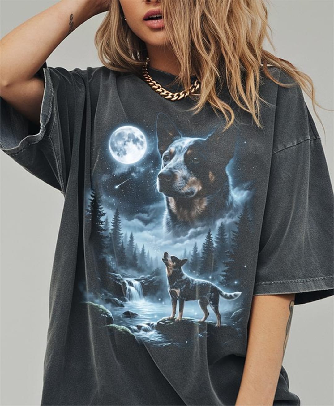 Vintage ARTEX 半袖スウェットBULL DOG Blue Heeler Howling to the Moon Shirt, Funny Australian Cattle Dog