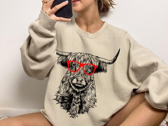 Highland Cow Shirt, Scottish Highland Cow Sweatshirt, Funny Highland Cattle Gift, Cute Cow Lover Gifts, Cow Tshirt, Farm Animal Lover Tee