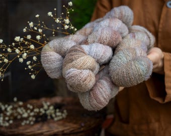 Hand dyed merino boucke yarn SPARROW,fingering,4 ply,Garn handgefärbt,100% Extra fine merino SW,450 m/100g,for knitting,crochet,tricot,fils