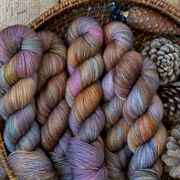 Hand dyed merino silk yarn MIGLA, merino silk, fingering weight, for knitting ,crocheting, mulberry silk ,sockenwolle, handgefärbtes Garn