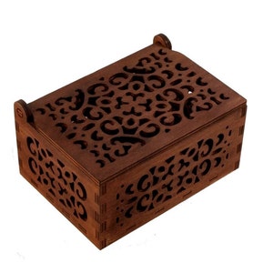 Openwork wooden jewelry box