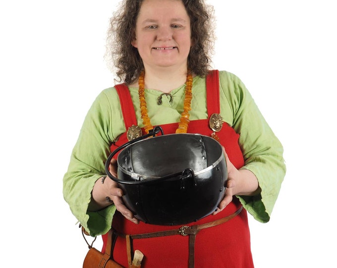 Steel cauldron 1 and 1/3 gallon , 5 litr, hand forged, historical handicraft, metal Viking pot, witch cauldron, Larp and SCA