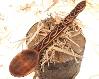 Cuchara de madera de abedul tallada a mano, patrón de runas medievales vikingas, SCA LARP