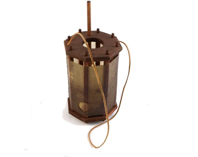 Wooden lantern with lift