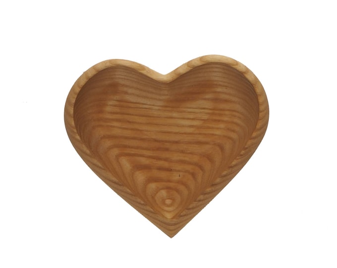 Small wooden tray, heart shape, beechwood tray, decorative,fruits tray, viking dishes, medieval, larp, SCA, handmade, personalised