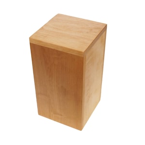 Grande urne en bois Adler lumineuse simple, pour cendres humaines, boîte commémorative en bois, urnes de crémation souvenir sculptées, style viking médiéval