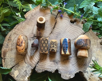 Blue feather -Crystal - dread beads