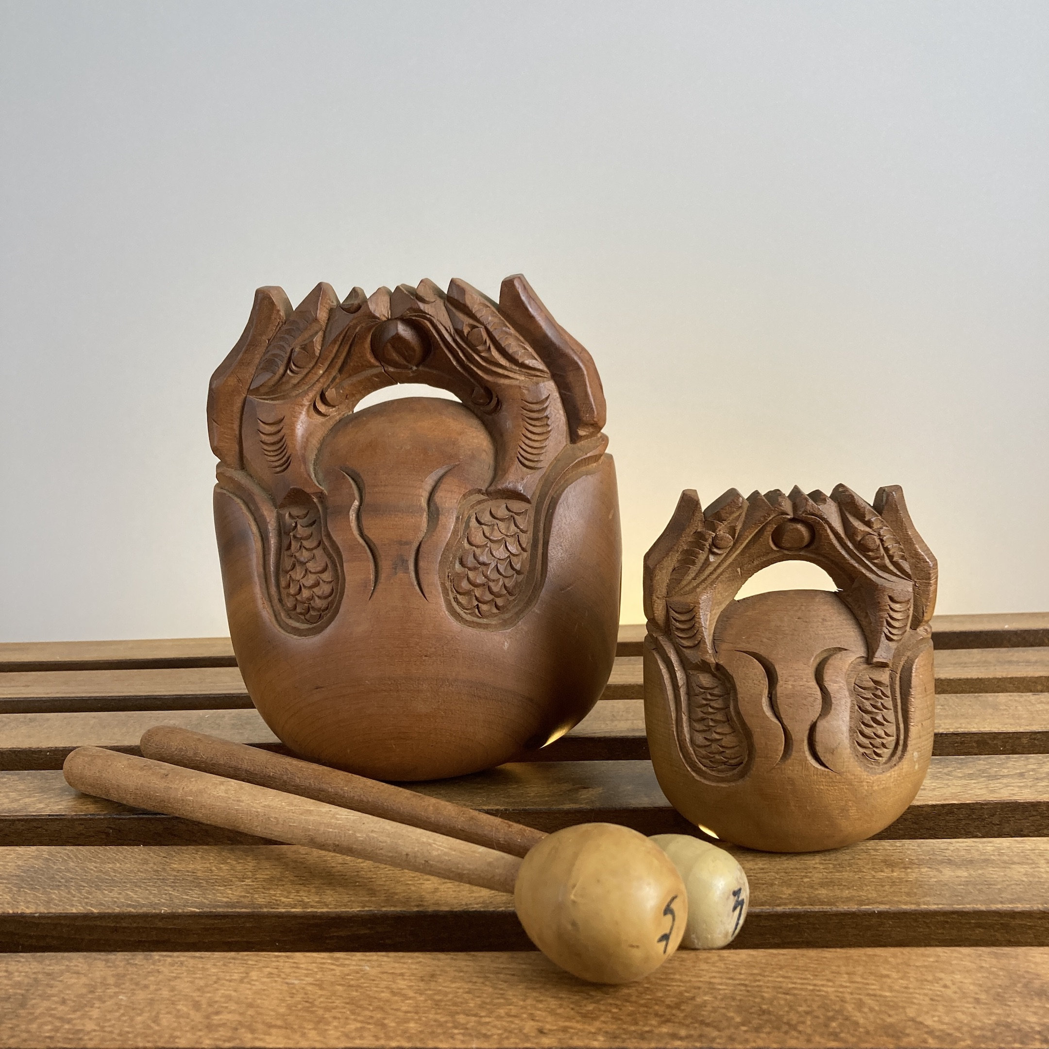 Mokugyo In Legno A Forma Di Pesce - Strumento A Percussione Per Meditazione, Decorazione, 3.5 Pollici, Con Mazzuolo E Cuscino