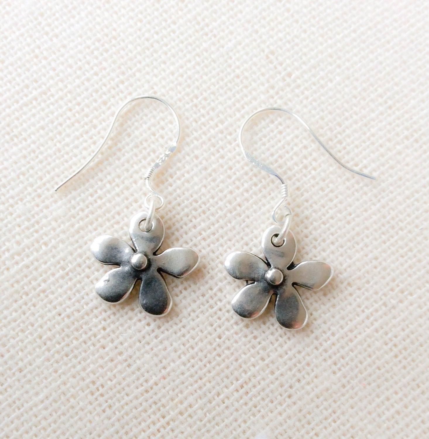 flower earrings Mother/'s Day gifts birthday gift Daisy earrings jewelry for women everyday earrings gift for mum best friend earrings