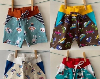 Shorts voor zomerbaby's, met bootjes of auto’s,mt 84, mt 90