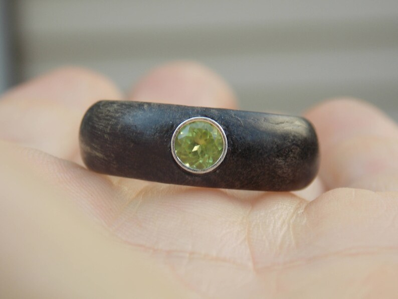 Men/'s Natural Peridot wood ring size 12 Buckeye Burl wood ring Unique Men ring Cool men ring Men Peridot ring Different Men wood stone ring