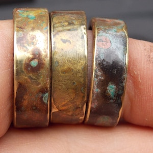 Whiskey barrel staves from Tennessee Wood ring Patina Aged Rustic Brass whiskey ring Colorful Unique Anniversary ring Patina Rust Brass ring