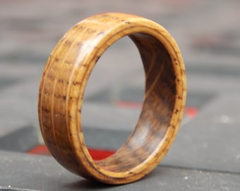 Anillo de madera de barril de whisky doble Jack Daniels: banda de roble carbonizado