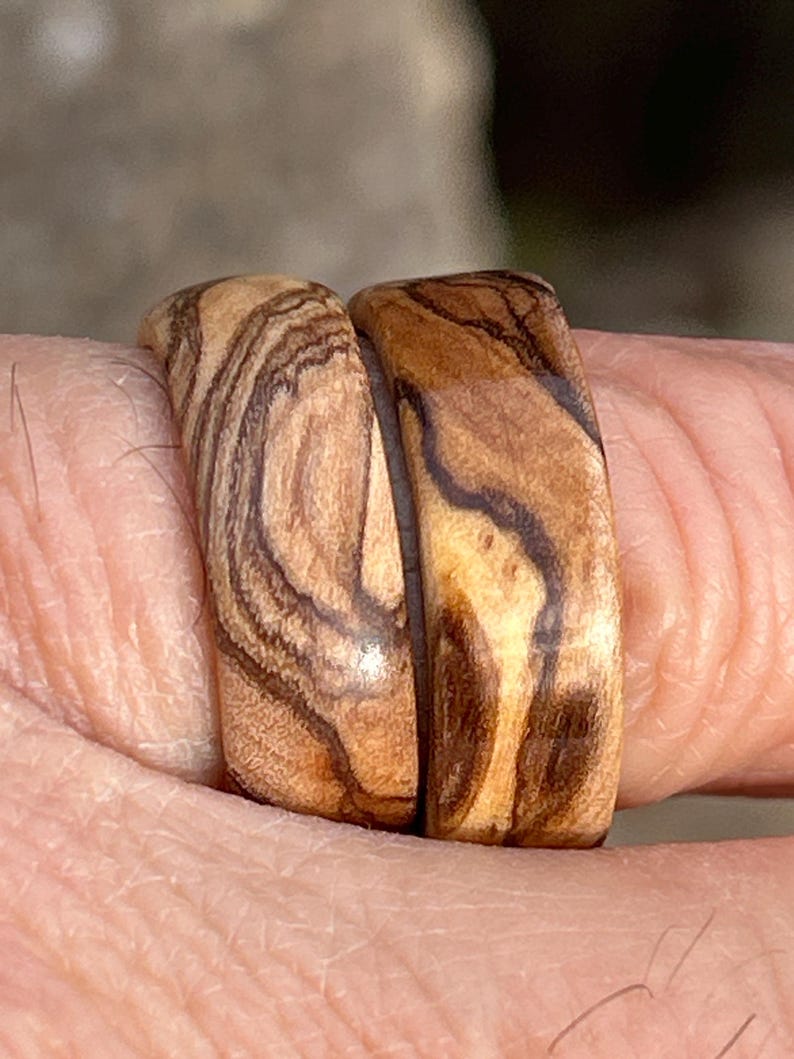 Anillo de madera de olivo de Belén: Joyería sagrada de Tierra Santa imagen 15