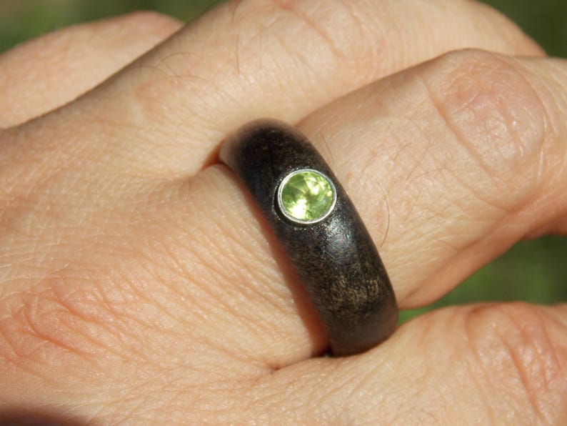 Men/'s Natural Peridot wood ring size 12 Buckeye Burl wood ring Unique Men ring Cool men ring Men Peridot ring Different Men wood stone ring