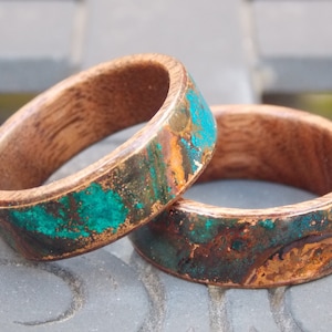 American Walnut Wood ring with Patina Aged Rustic Copper ring Colorful and Unique Anniversary ring heavy oxidation Patina copper ring
