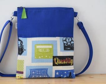 Bolso azul,bolso de tela,bolso estampado,tela vintage,tela retro,tela cassette,bolso azul tela,bolso cruzado,bolso juvenil,bolso azulon