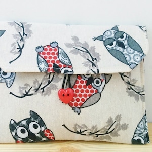 Monedero de buho, monedero con buho, monedero de tela, cartera de tela, cartera de buho, tela de buho, boton de corazon, monedero de buhos