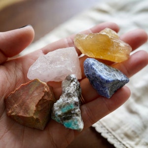 Beginner Healing Crystal Set Natural Stone Starter Kit Wiccan Supplies for Beginners image 2