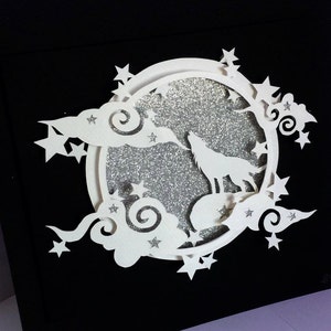 Papercutting Template - Silver Wolf - Cut your own - 2 layered papercutting pattern - JPEG - Commercial Licence included - Instant Download