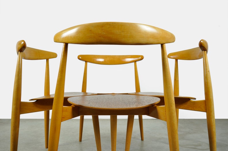 Satz aus vier dänischen HerzEsszimmerstühlen aus Buche und Teakholz, FH4103, von Hans J. Wegner für Fritz Hansen, 1950er Jahre Bild 5