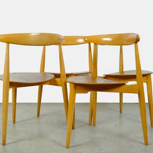 Satz aus vier dänischen HerzEsszimmerstühlen aus Buche und Teakholz, FH4103, von Hans J. Wegner für Fritz Hansen, 1950er Jahre Bild 6