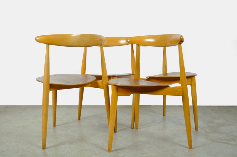 Satz aus vier dänischen HerzEsszimmerstühlen aus Buche und Teakholz, FH4103, von Hans J. Wegner für Fritz Hansen, 1950er Jahre Bild 6