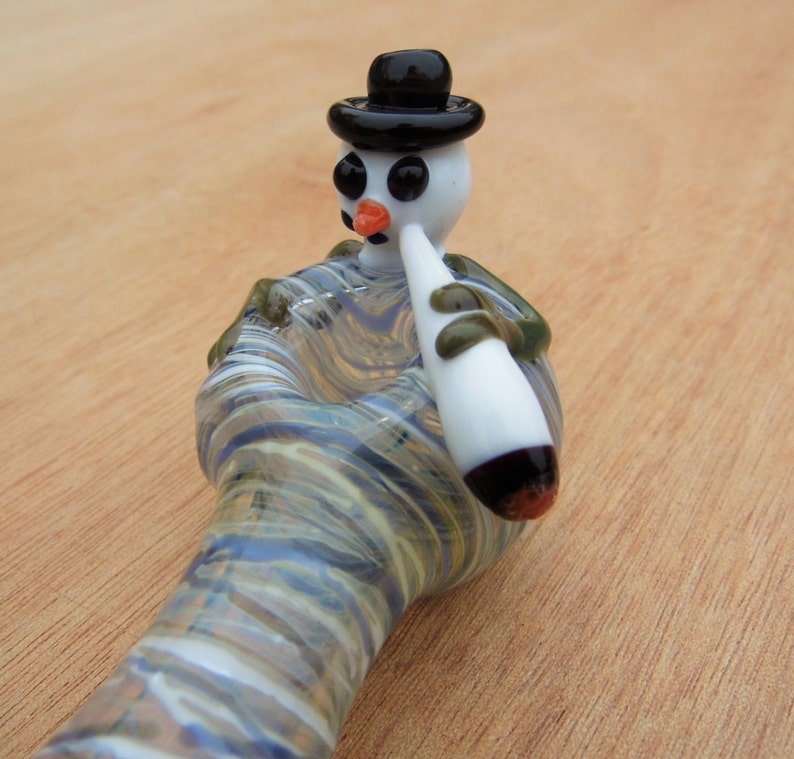 Hand Blown Christmas Frosty The Snowman Smoking Pipe Color Etsy pin-on-faces-for-craft-projects