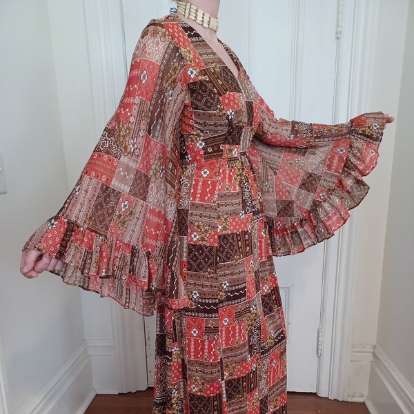1970s Angel Sleeve Maxi Dress in Browns and Orange - Sz M