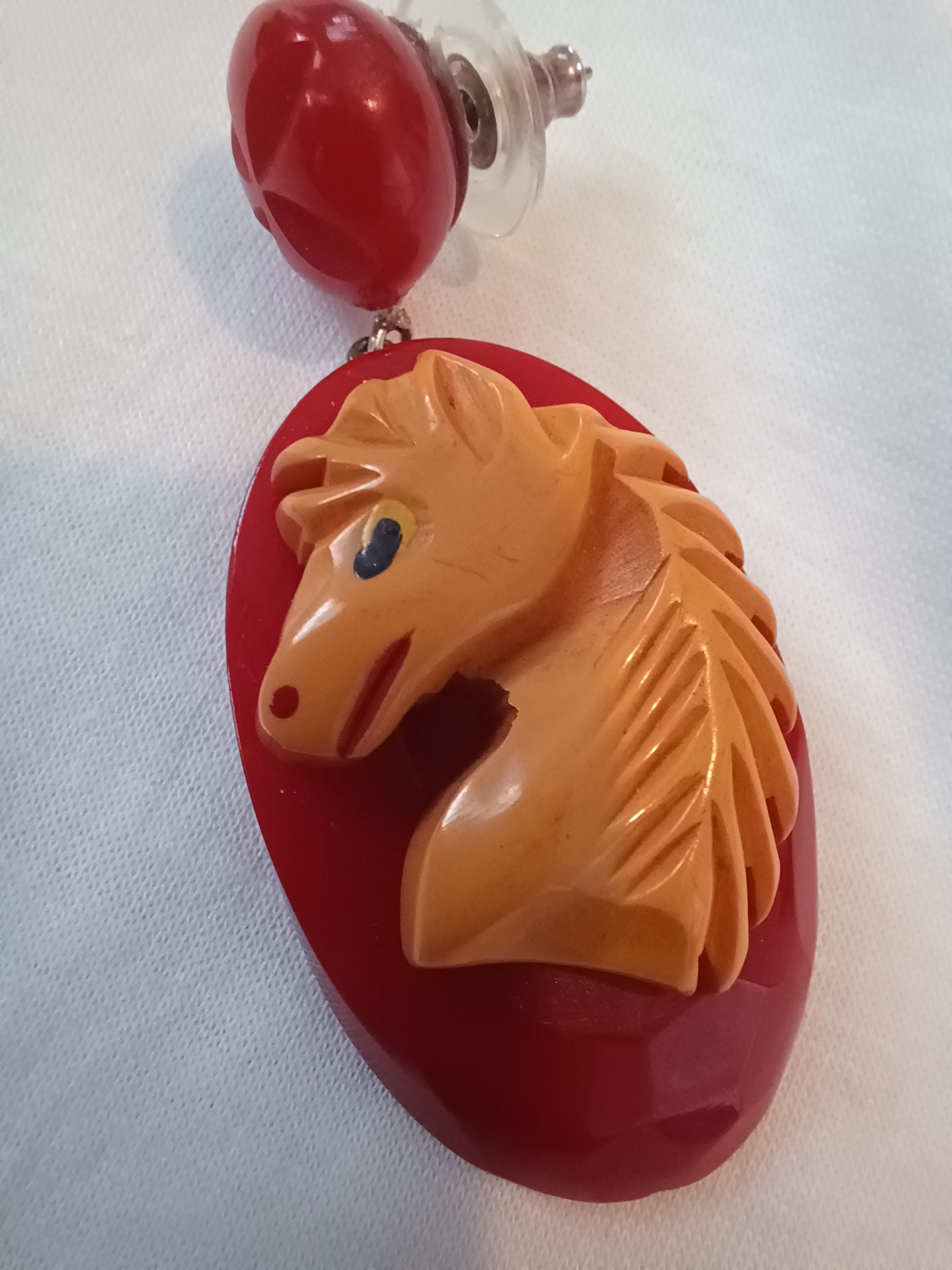 1940〜50年代　ヴィンテージ　ベークライト　アニマル　ホース　馬　ブローチ 1940〜50年代ヴィンテージベークライトアニマルホース馬ブローチ