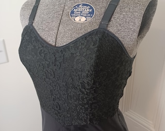 1950's Taffeta Dress Slip with Side Zipper - "Barbizon" (XS/S)