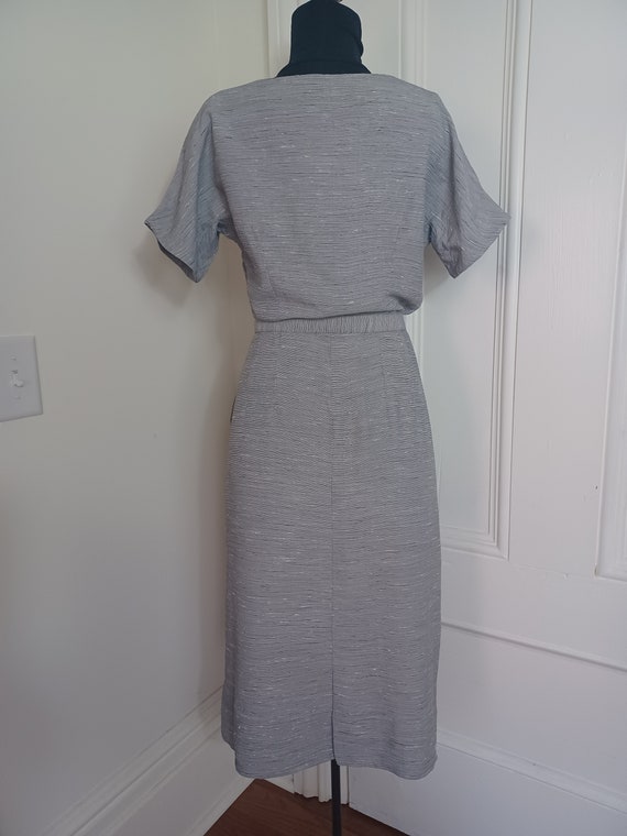 1950s Textured Weave Sheath Dress with Original B… - image 7