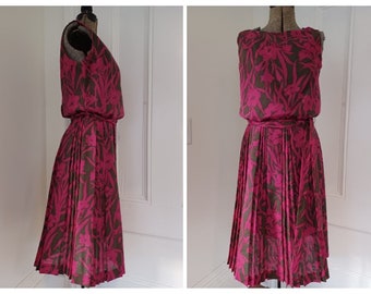 Early 1960s Fuchsia Pink and Brown Pleated Day Dress