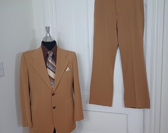 1970's Men's Tan Wool Suit with Wide Lapels, Flared Trousers - "Don Robbie" (41 Chest)